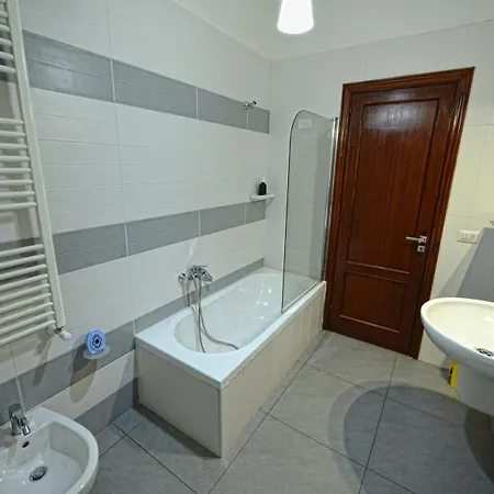 Aback Policlinico Casa de hóspedes 4*