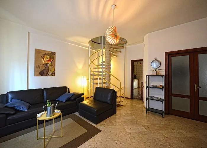 Aback Policlinico 招待所