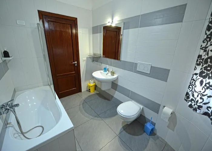 Aback Policlinico 巴里